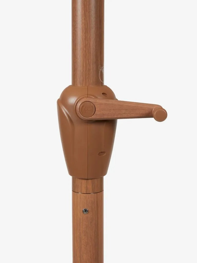 Naklápací záhradný slnečník Karryd pieskový s kľukou Ø320 cm